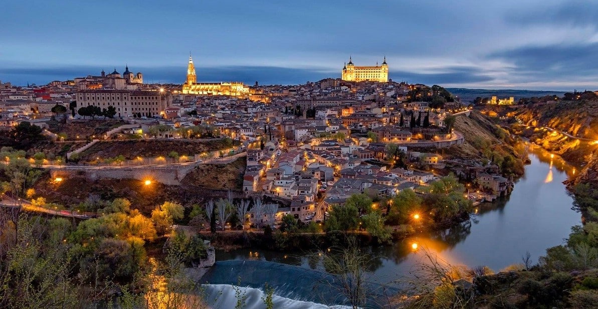 Panorámica nocturna de Toledo