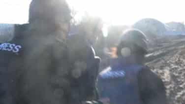 Periodistas de 'Sky News' sobreviven a los disparos de un escuadrón ruso