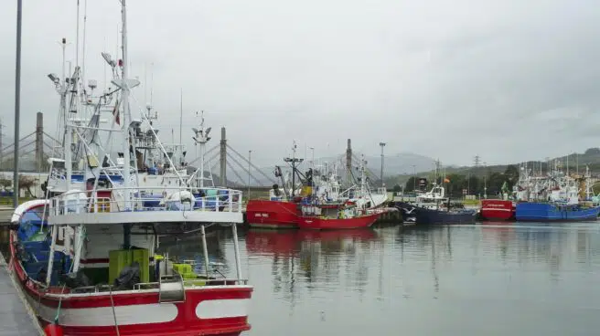 Flotas de pesca en el Cantábrico no faenarán hasta el lunes como consecuencia de la huelga de transportistas