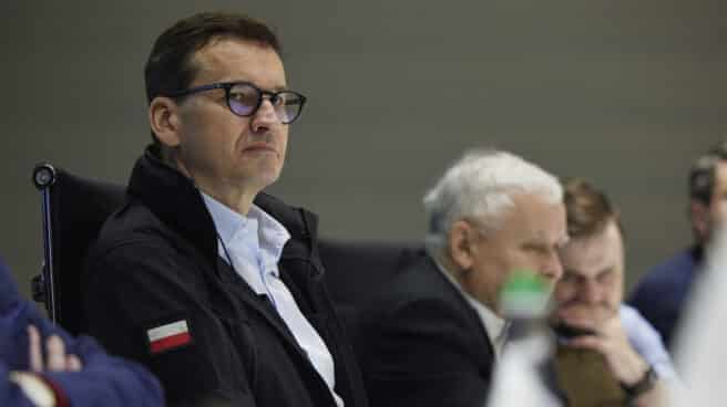Polonia expulsa a 45 diplomáticos rusos por supuesto espionaje El primer ministro polaco Mateusz Morawiecki en su reciente visita a Kiev al presidente ucraniano Volodímir Zelenski