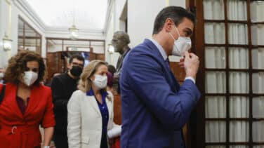 Sánchez no explica el cambio de criterio sobre el Sáhara ni las medidas para acotar la subida de la energía