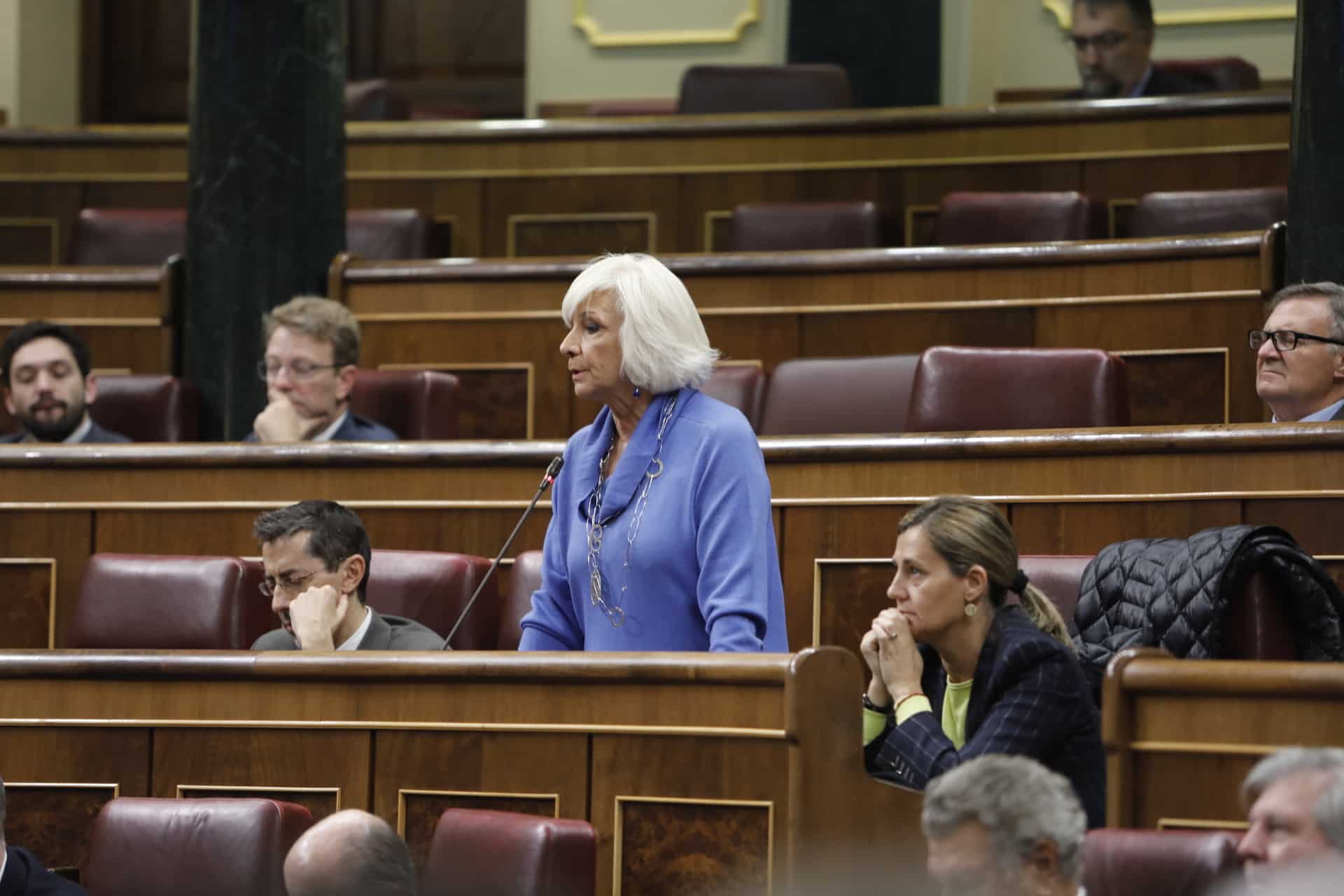 Teófila Martínez, interviene en una sesión de control al Gobierno en el Congreso.
