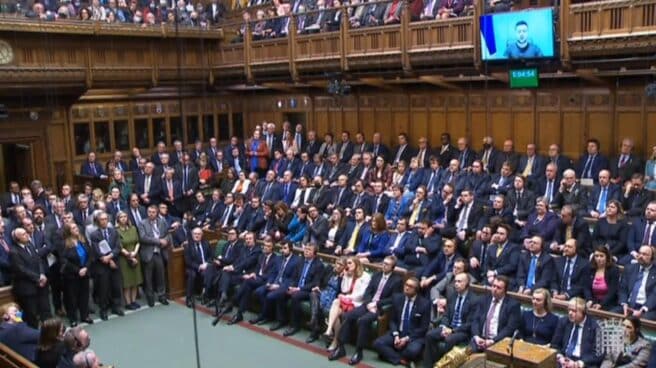 Volodimir Zelenski interviene de forma telemática ante el parlamento británico. Volodimir Zelenski interviene de forma telemática ante el parlamento británico.