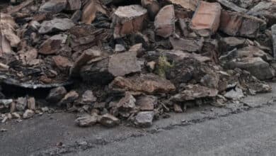 Un argayo corta la autovía A-8 en Ontón, el límite entre Cantabria y Vizcaya