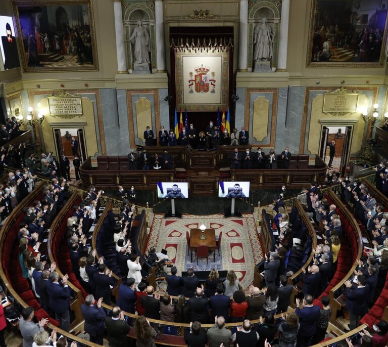 Zelenski y Sánchez, héroes en el Congreso