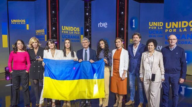 El equipo de 'Unidos por la paz: Ucrania en el corazón' reunido para la foto