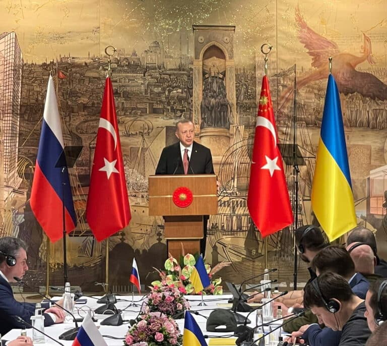 Putin y Zelenski podrían reunirse "pronto" en Turquía, según el jefe negociador ucraniano