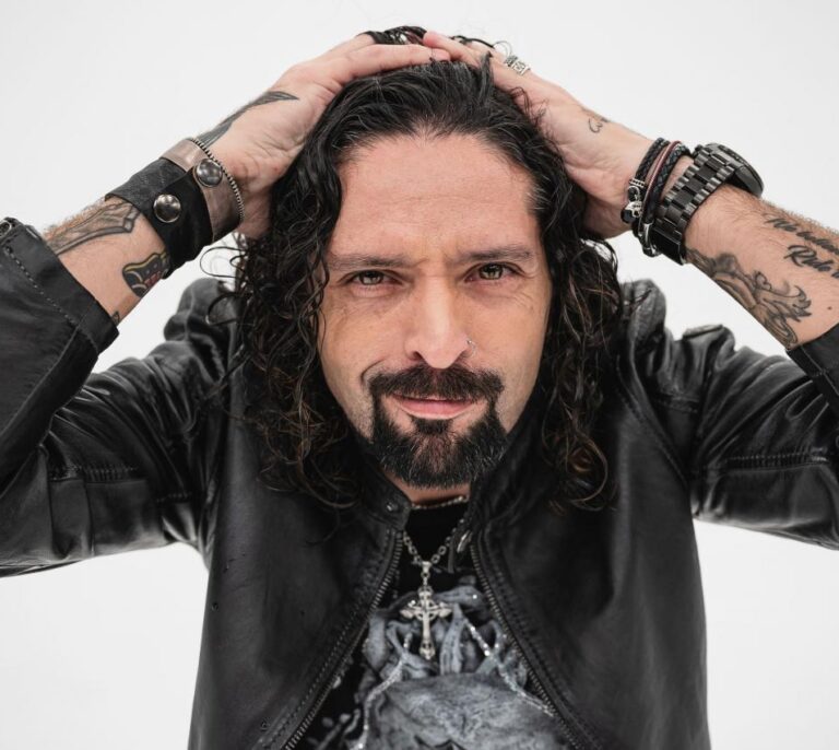 Ronnie Romero, representante de Bulgaria en Eurovisión 2022, en busca y captura en España