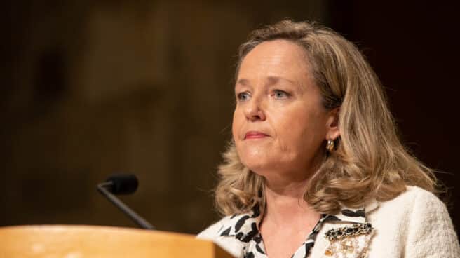 Inflación La vicepresidenta primera del Gobierno y ministra de Asuntos Económicos y Transformación Digital, Nadia Calviño, tras una reunión con el presidente de la Junta de Extremadura en Mérida.