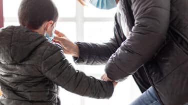 Docentes, centros y familias discrepan sobre la retirada de la mascarilla habiendo retomado las clases tras Semana Santa