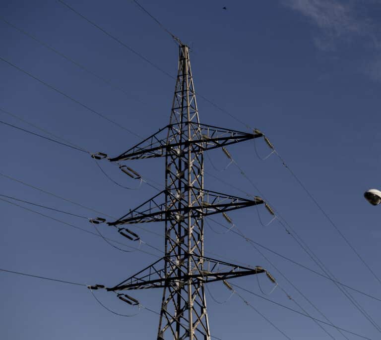 La luz se dispara este domingo un 70%, una de las mayores subidas del año, hasta los 146,95 euros/MWh