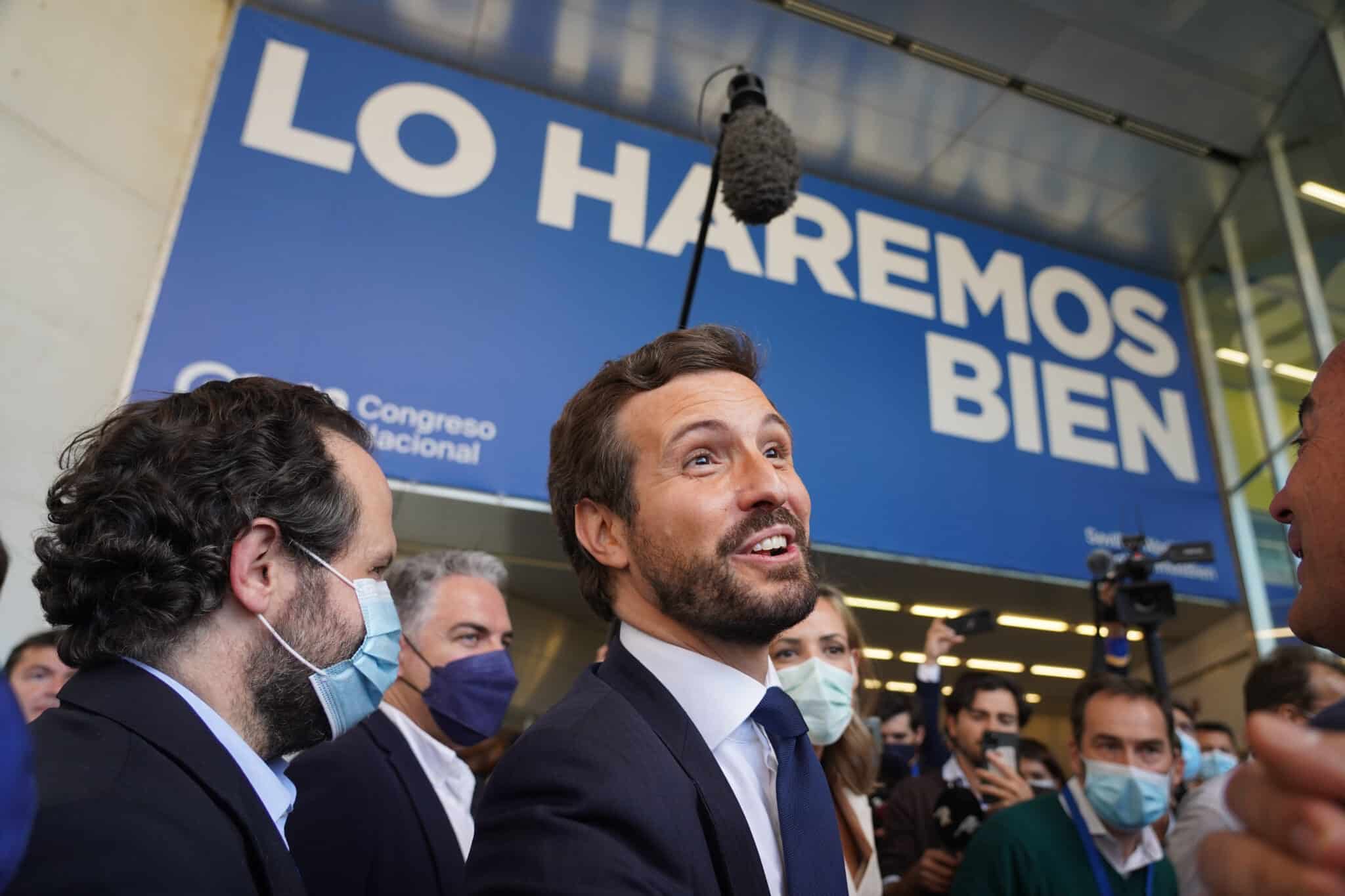 Pablo Casado llega al Congreso del PP en Sevilla.