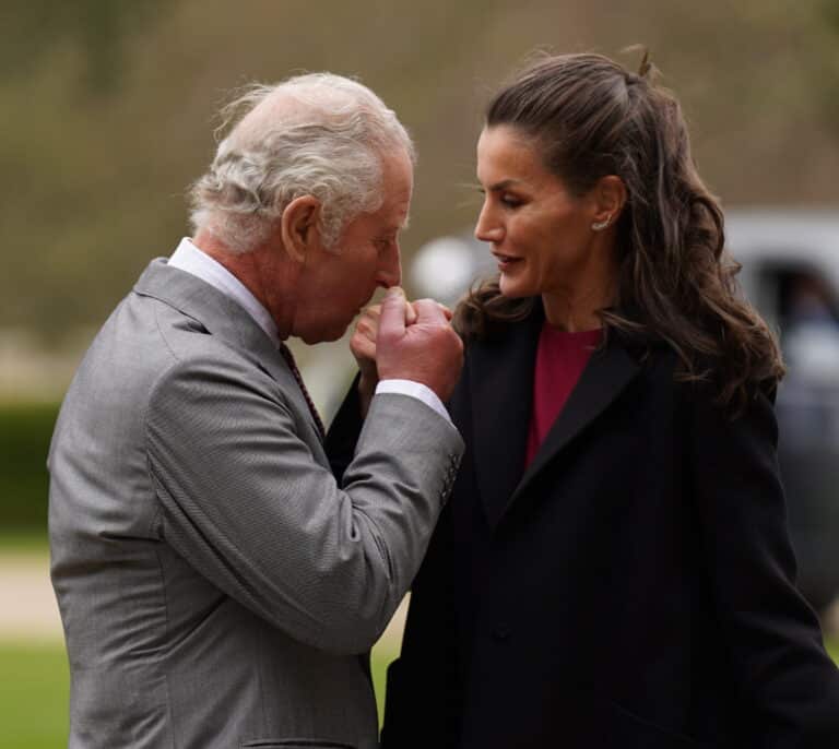 Letizia en Londres: encuentro con el príncipe Carlos y visita a unos Zurbarán muy especiales