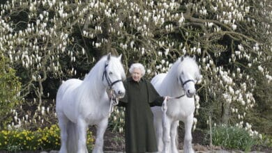 Quién es Angela Kelly, la mejor amiga de Isabel II