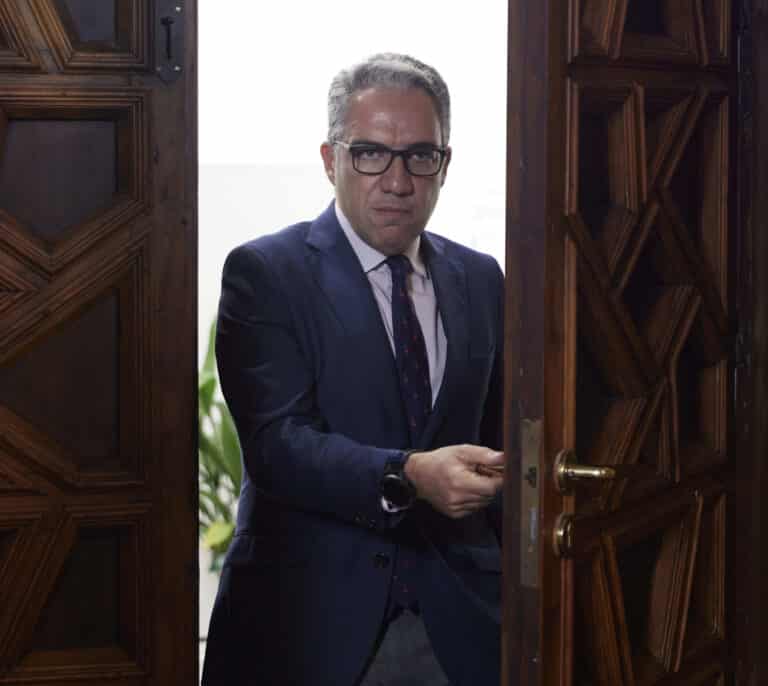 Bendodo afirma que al PSOE "no puede salirle gratis" el apoyo de los "herederos de ETA"