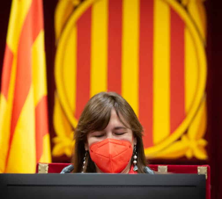 El Parlament se suma a la ofensiva judicial por el 'Caso espionaje' con el apoyo del PSC