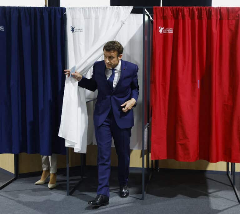 Fuertes caídas en las bolsas europeas: la expansión del covid pesa más que la reelección de Macron