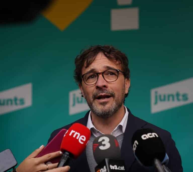 "Estábamos decidiendo qué hacíamos con la investidura y había personas que escuchaban"
