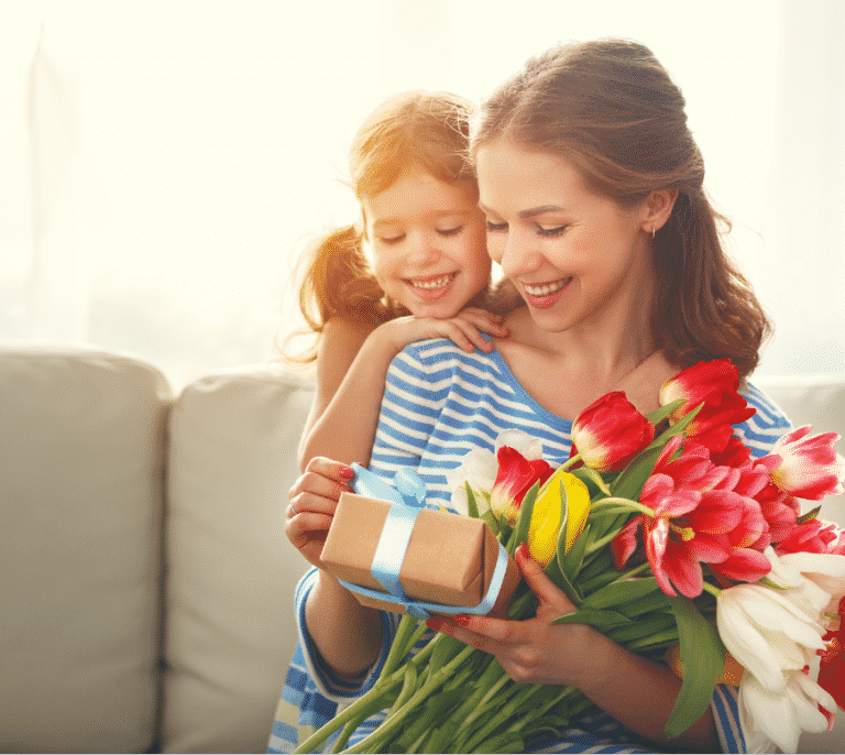 6 ramos de flores para regalar el Día de la Madre: con un 20% de descuento y envío a domicilio