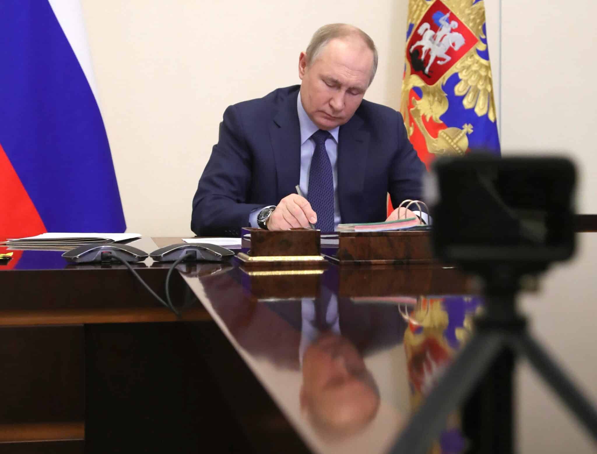 El presidente ruso, Vladimir Putin, en una teleconferencia