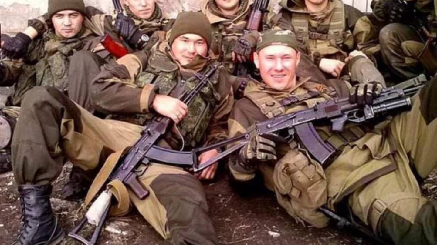 Los mercenarios de Wagner, con convictos y voluntarios, al rescate de Putin en el Donbás