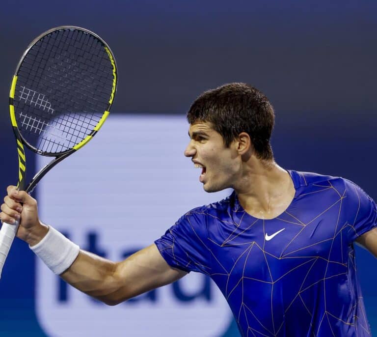 Carlos Alcaraz se clasifica en Miami a su primera final de Masters 1000