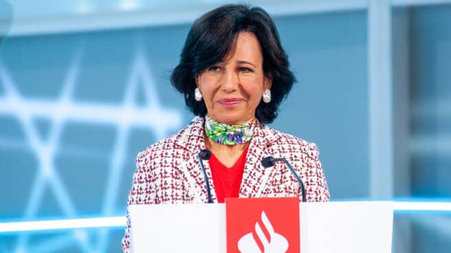 La presidenta de Banco Santander, Ana Botín, durante la Junta General de Accionistas 2022. La entidad supera los compromisos ambientales, sociales y de buen gobierno fijados para el año pasado dentro de su agenda para el periodo 2019-2025, enfocada a contribuir a los Objetivos de Desarrollo Sostenible de Naciones Unidas