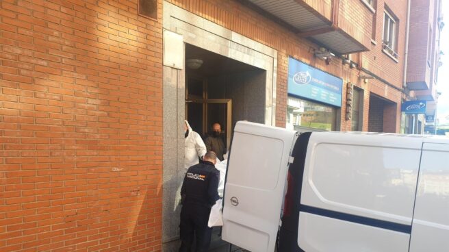 Muere una menor de 14 años apuñalada en Oviedo La Policía encuentra el cadáver de la menor