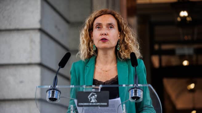 La presidenta del Congreso, Meritxell Batet, interviene en una rueda de prensa en el Congreso de los Diputados.