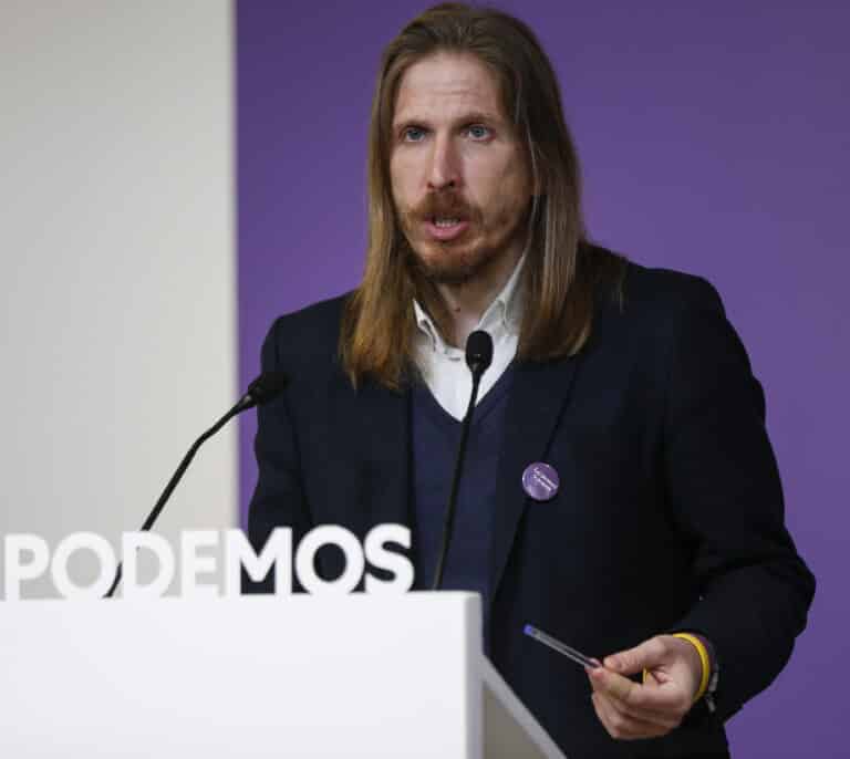 Podemos, sobre el nuevo PP: "Feijóo es a la moderación lo que Putin al pacifismo"