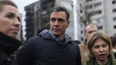 Sánchez en Ucrania y Podemos en la paz de los cementerios