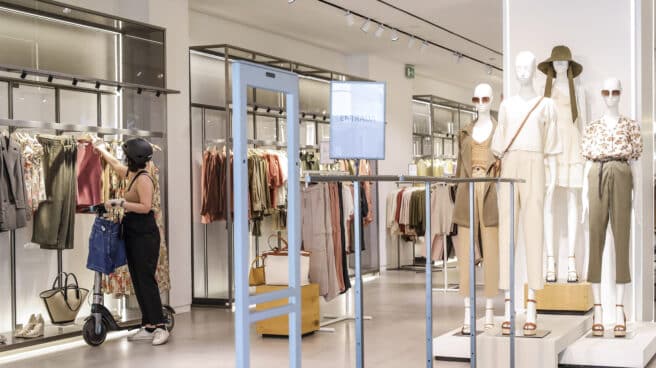 himno Nacional Identidad Objetor El comercio textil detecta un retroceso en las ventas de ropa: "Hay desconfianza" himno Nacional Identidad Objetor El comercio textil detecta un retroceso en las ventas de ropa: "Hay desconfianza"
