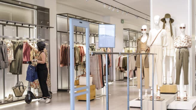 El comercio detecta un retroceso las ventas de ropa: desconfianza"