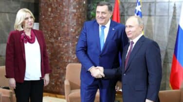 El Reino Unido sanciona a dos líderes serbobosnios por "socavar la paz en Bosnia animados por Putin"