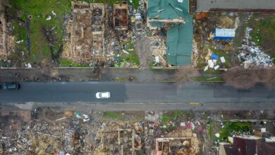 Dos meses de guerra: el antes y el después de las ciudades devastadas en Ucrania