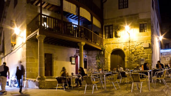 Detenido un varón por arrancarle a mordiscos parte del labio a un joven en Ourense Bar zona centro Ourense