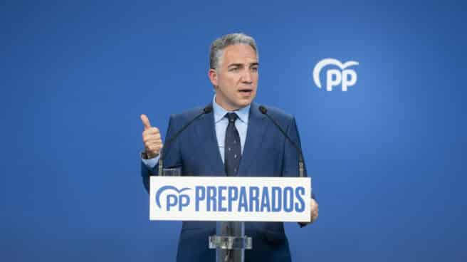 El coordinador general del PP, Elías Bendodo, en una rueda de prensa tras el Comité de Dirección del PP. El coordinador general del PP, Elías Bendodo, en una rueda de prensa tras el Comité de Dirección del PP.