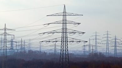 España financiará a Francia 1.200 millones de euros por vender electricidad con el tope del gas