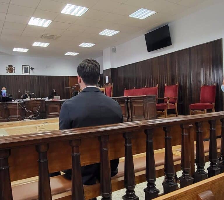 Defensa de Santi Mina: "Hubo consentimiento; cuando le pidió que parase, él paró como ella admitió"