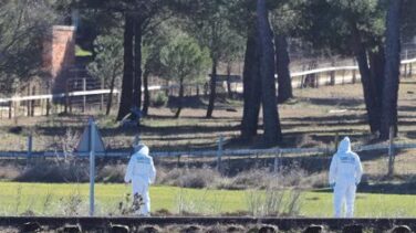 La Guardia Civil comienza a registrar la casa de Óscar S, ahora principal sospechoso de la muerte de Esther López