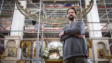 De Járkov a pintar los frescos de la catedral rusa de Madrid, el viaje del ucraniano Andrey Babotenko