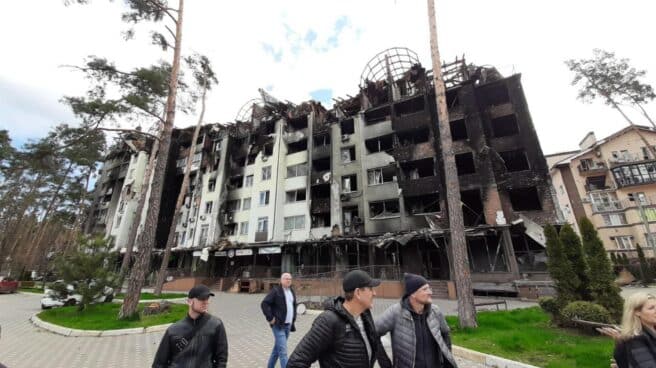 Edificios destruidos por la guerra en Irpin, cerca de Kiev. Edificios destruidos por la guerra en Irpin, cerca de Kiev.