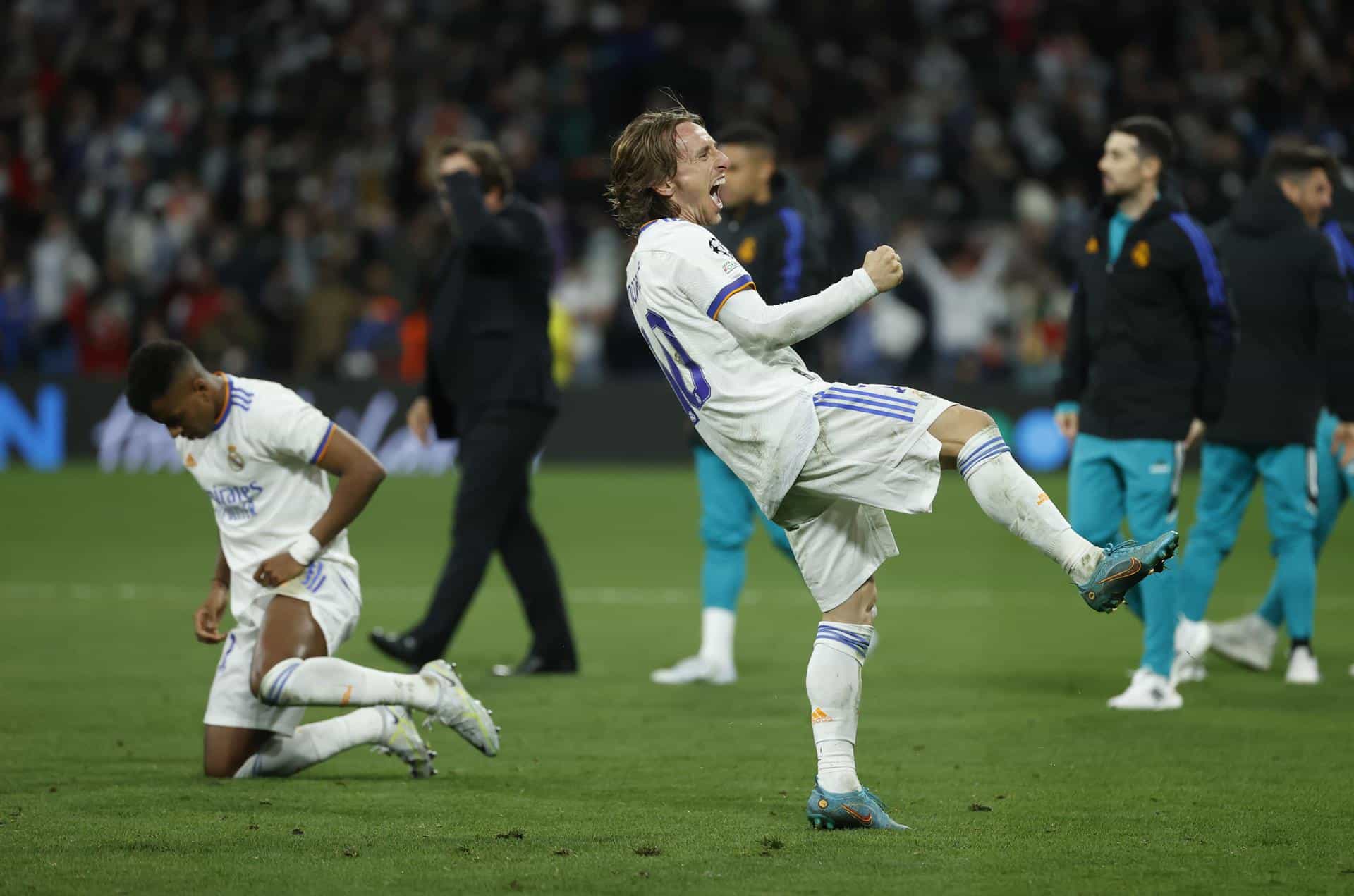 Luka Modric celebra el pase del Real Madrid a semifinales de la Champions League.