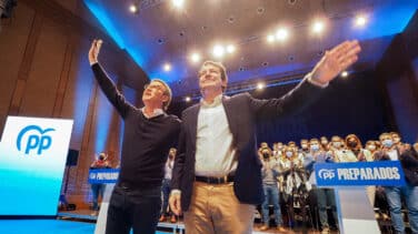 Mañueco será arropado por la plana mayor del PP para paliar la ausencia de Feijóo