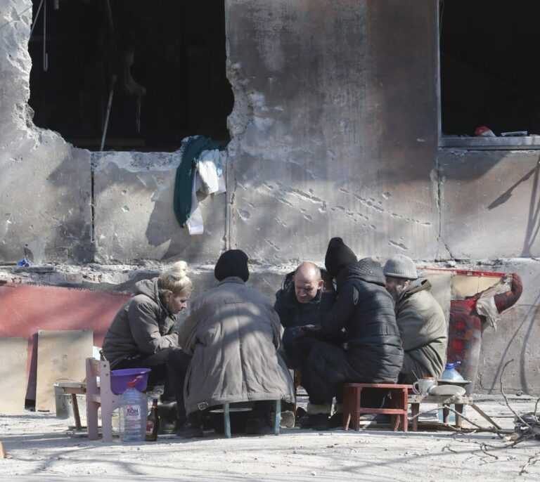 "Si te mantienes al margen, esta guerra llegará a tu casa"