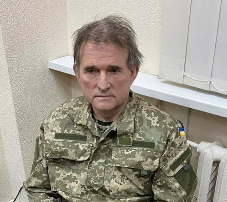 Zelenski propone a Moscú intercambiar al líder prorruso Medvedchuk por prisioneros de guerra