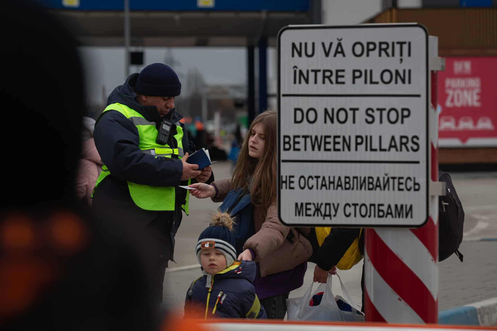 Refugiados ucranianos en la frontera de Moldavia.