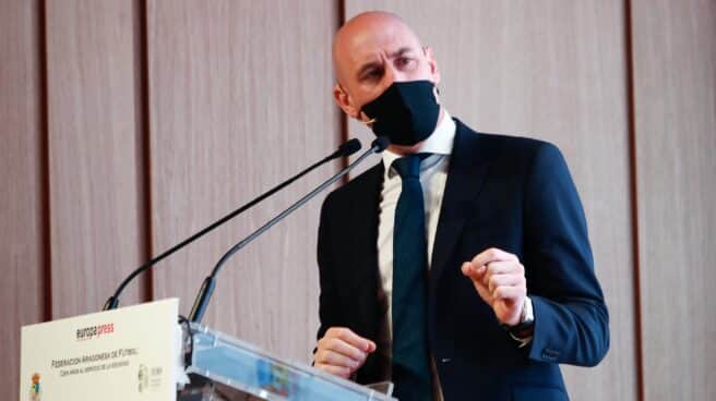 denuncia-anticorrupcion-pago-vivienda-rubiales-rfef El presidente de la RFEF, Luis Rubiales, durante su intervención en un encuentro deportivo.
