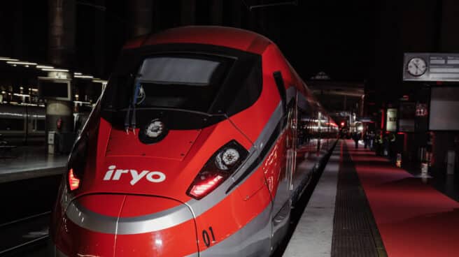El primer tren de la flota de Iryo, en la Estación de Atocha (Madrid)
