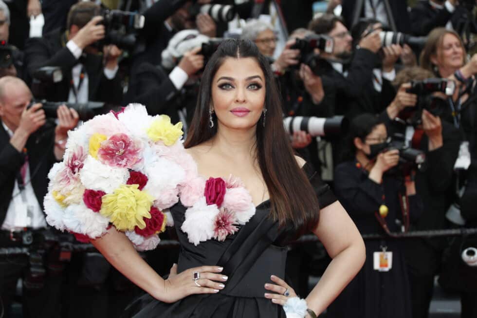 Aishwarya Rai Bachchan llega a la proyección de 'Top Gun: Maverick'